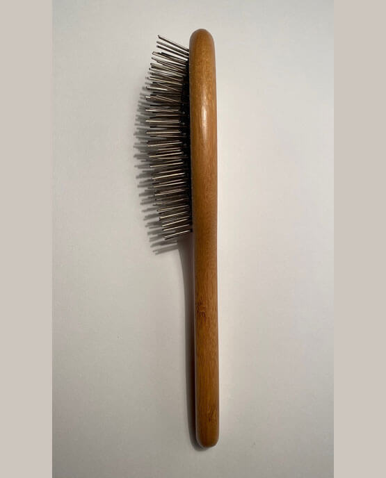 Pin Brush Cherry Line di Silvia Vichi